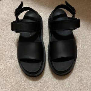 Dr. Marten platform sandal